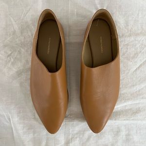 Beatrice Valenzuela Tan Babouche